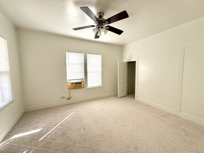 Building Photo - 518 3rd Ave NW