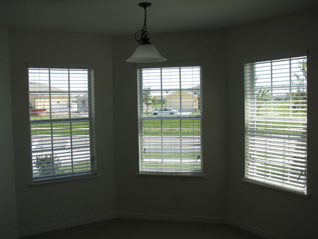 Building Photo - 3905 Flowering Orchid Ln