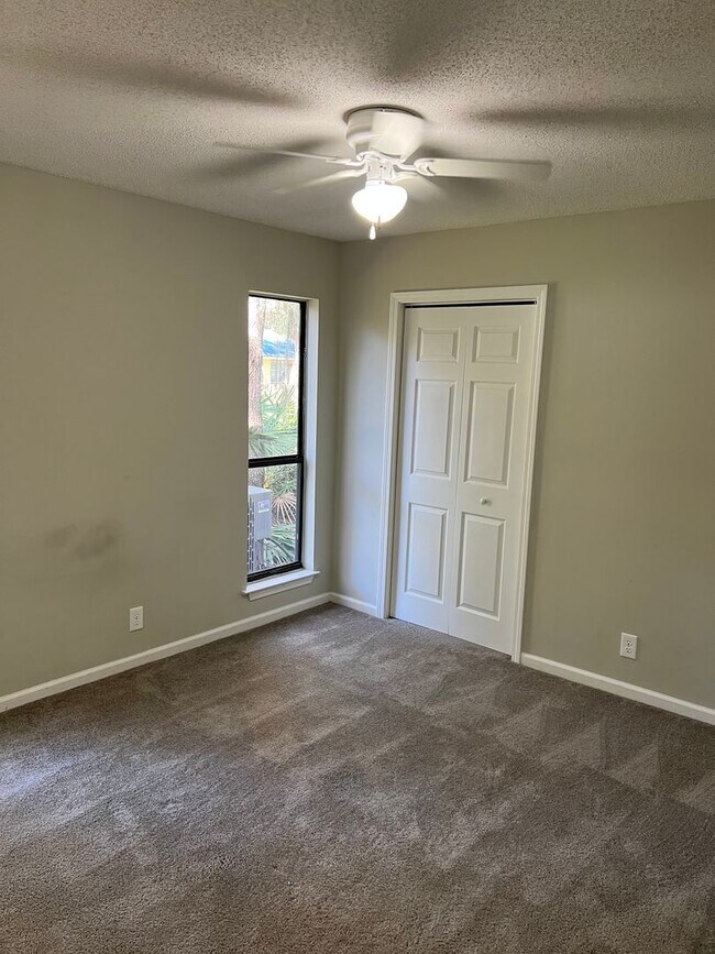 Building Photo - 140 Quail Run