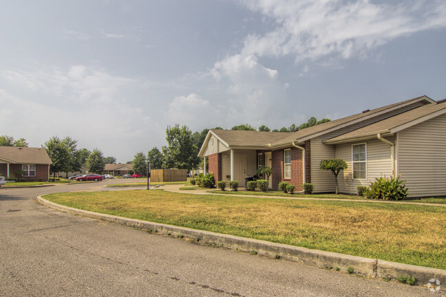 Building Photo - Residences at West Memphis