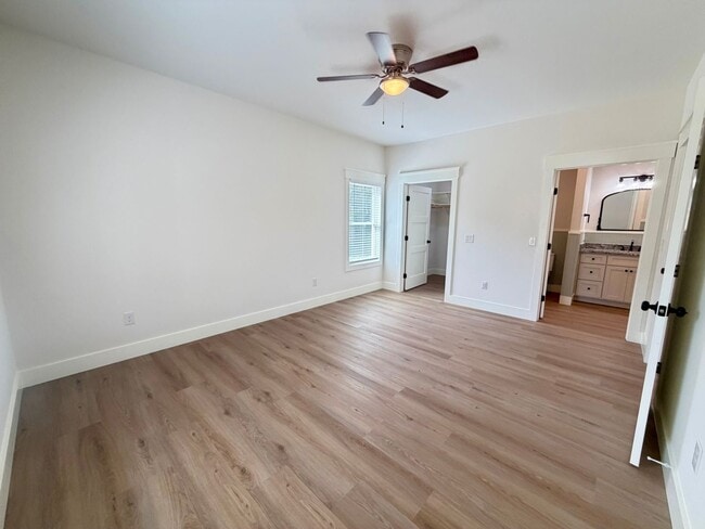 Building Photo - Magnolia Drive is Ready for YOU!