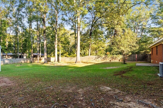 Building Photo - 26 Frostwood Dr