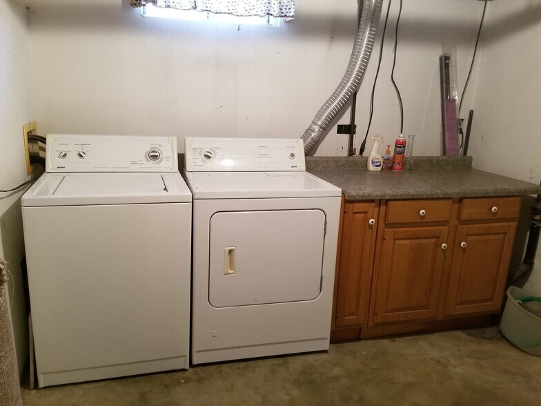 Utility Room - 118 Chanticleer Ln NE
