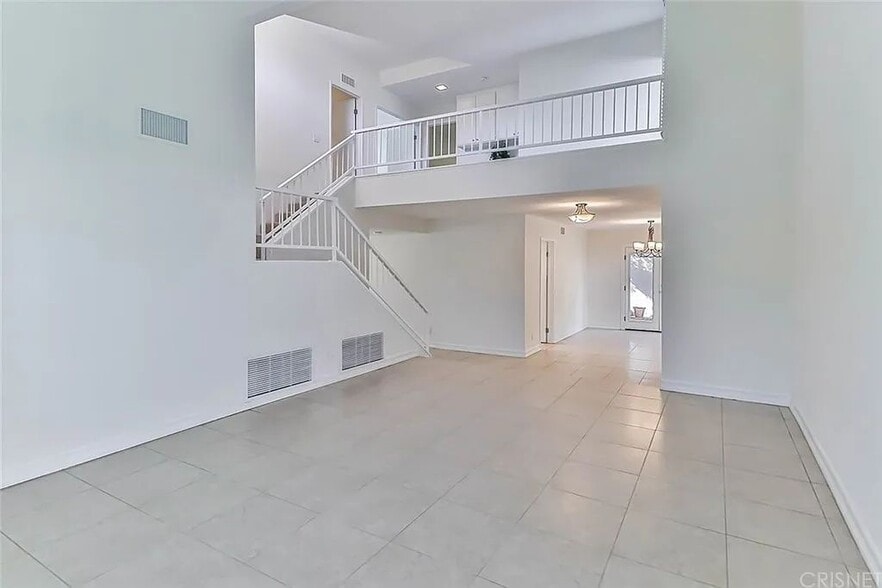 Building Photo - 5053 Ambridge Dr