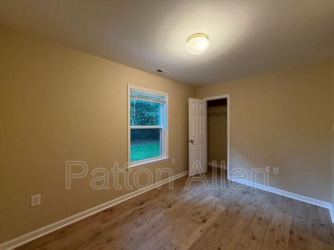 Building Photo - 115 Starnes Cove Rd