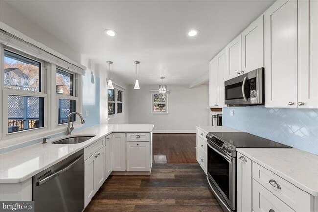 Building Photo - 7114 Xavier Ct