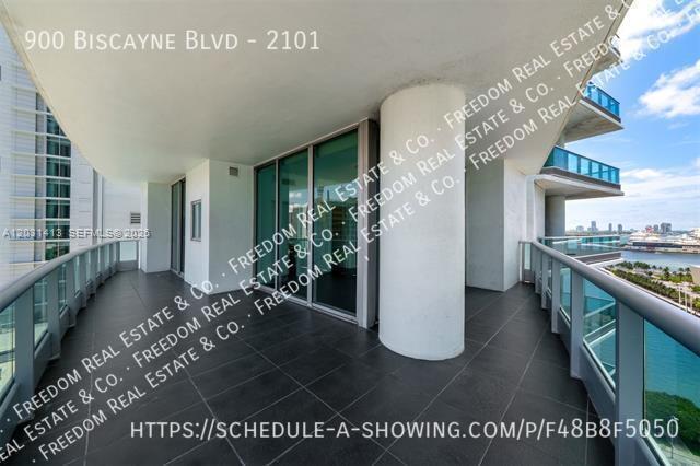 Building Photo - 900 Biscayne Blvd