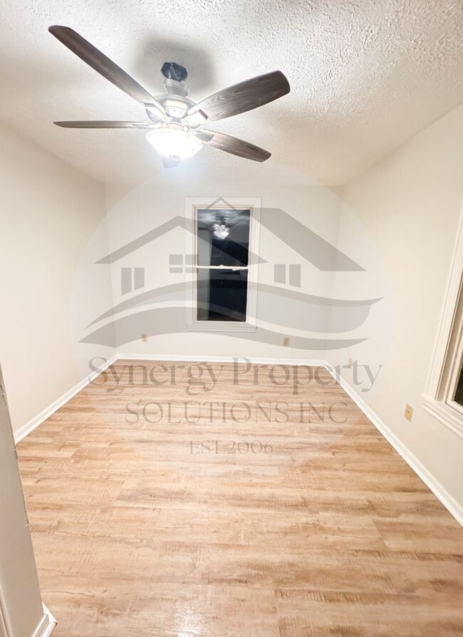 Building Photo - Shelby Home