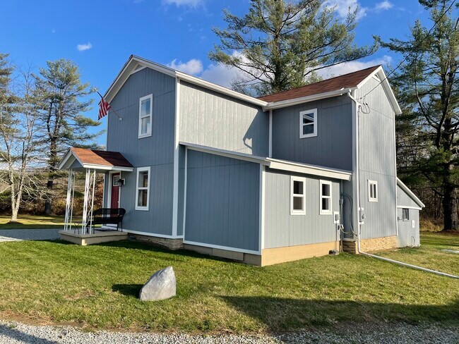 Building Photo - 111 Mohawk Ln