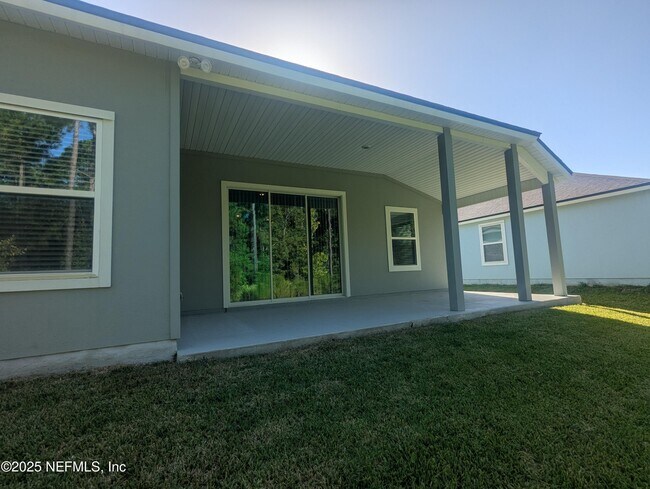 Building Photo - 116 Zancara St