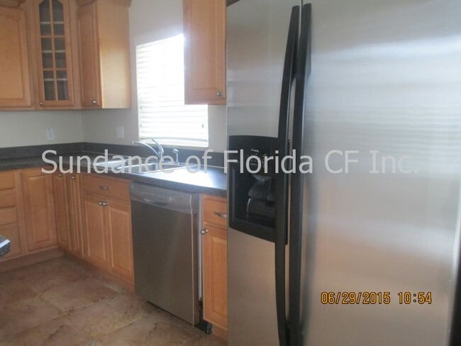 Building Photo - Orange County Beautiful 2-Story Townhouse ...