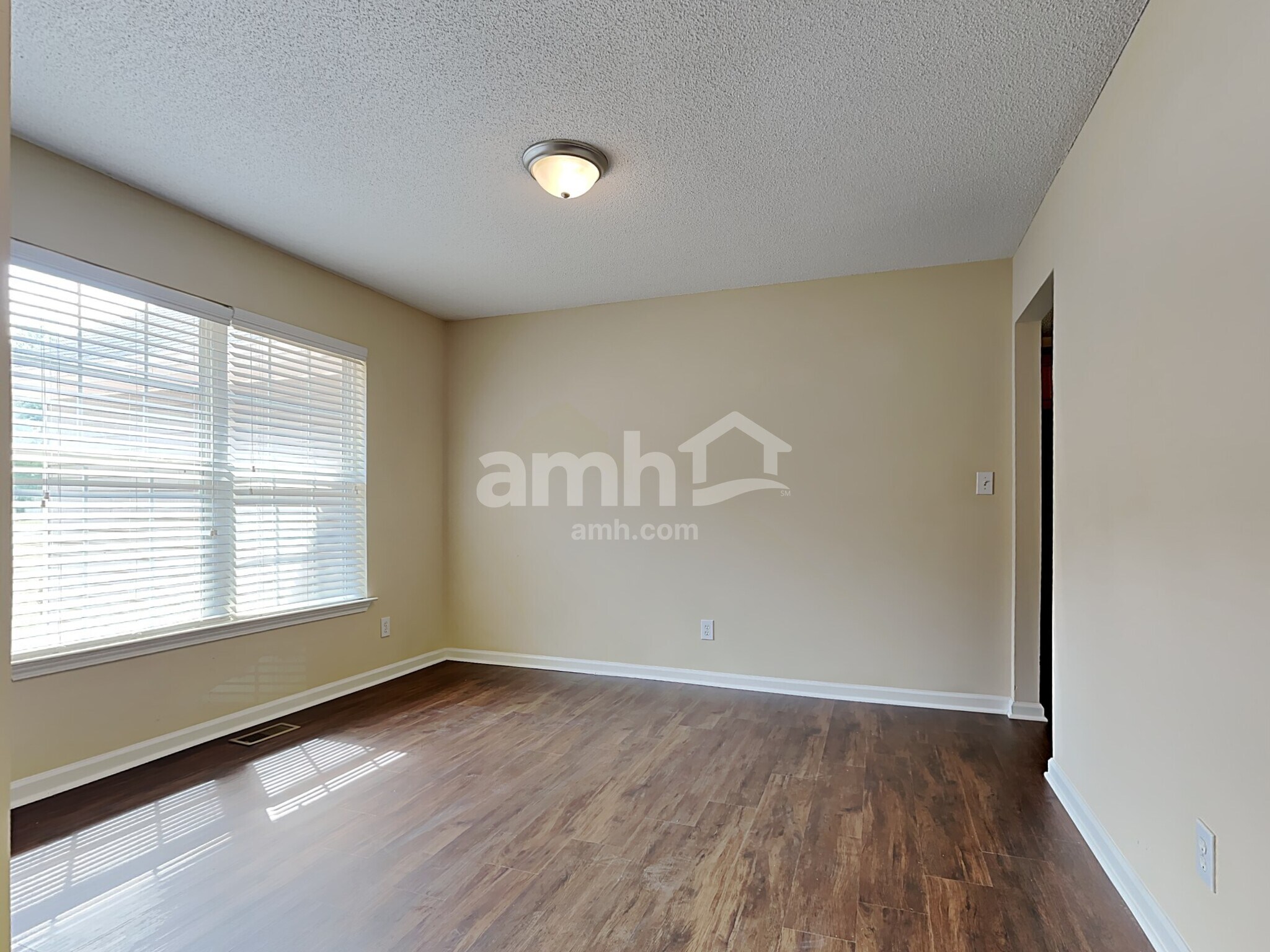 Building Photo - 295 Hialeah Ct