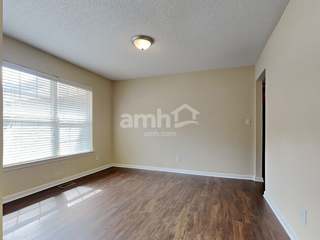 Building Photo - 295 Hialeah Court