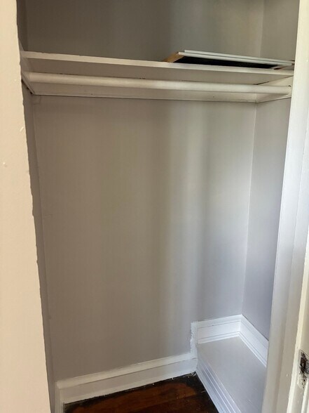 Building Photo - 1625 E St NE