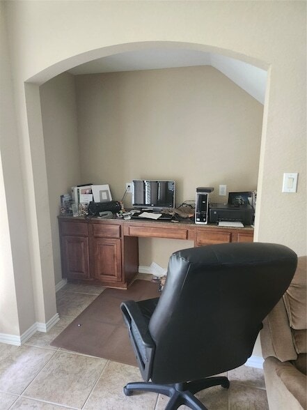 Building Photo - 4627 Lake Knoll Ct