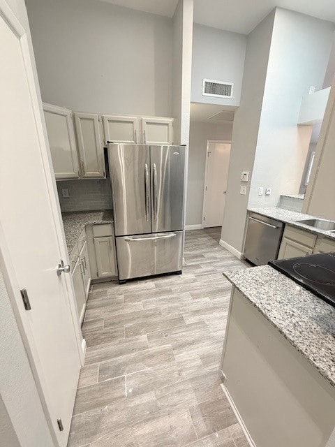 Building Photo - FOR RENT