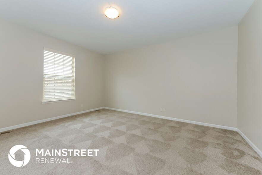 Building Photo - 312 Golfview Dr
