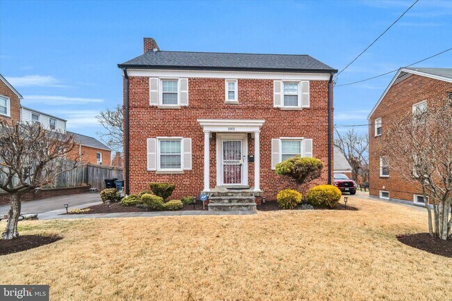 Building Photo - 1002 Chillum Rd