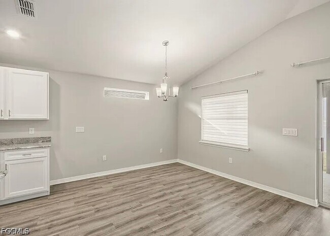 Building Photo - 12367 Marshland St