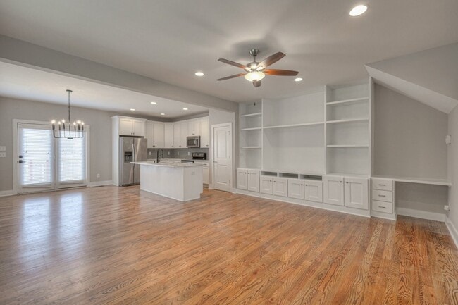 Building Photo - 1712 McKinney Ave