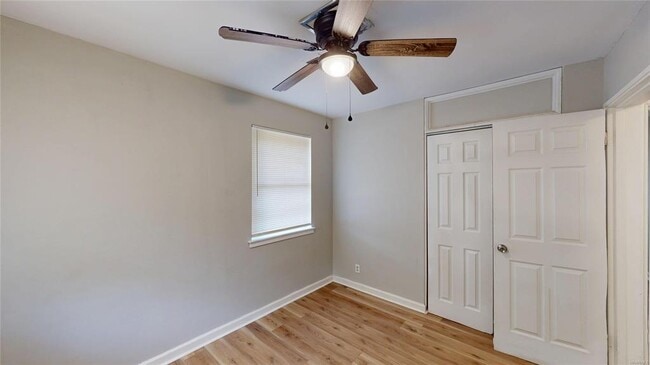 Building Photo - 3234 Willow Ln Dr