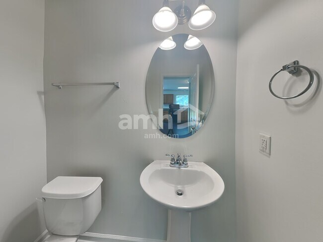 Building Photo - 439 Annaberg Ln