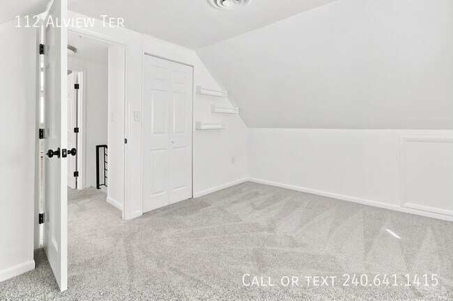 Building Photo - 112 Alview Terrace