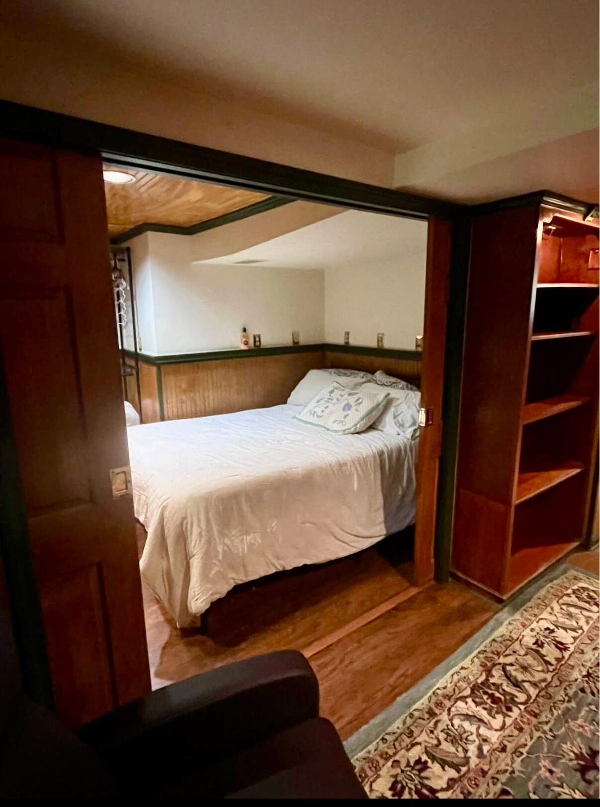 Building Photo - 739 S Alexander Ave