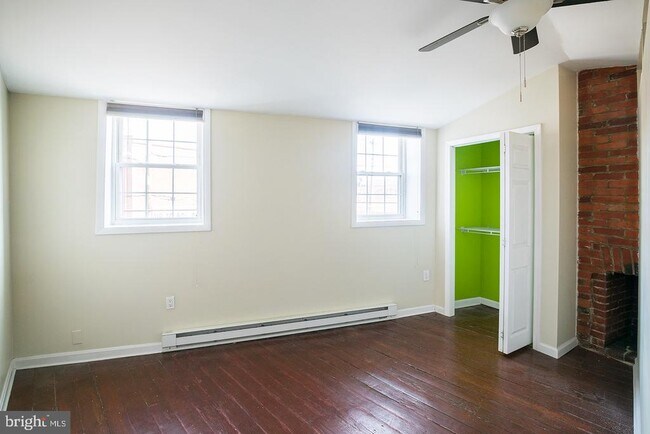 Building Photo - 1122 E Passyunk Ave