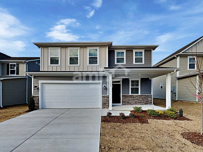 Building Photo - 1320 Lomond Dr