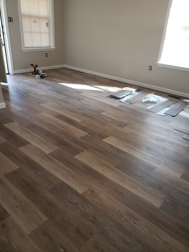 Building Photo - 864 S 24th St