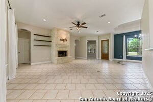 Building Photo - 143 Lantana Ridge