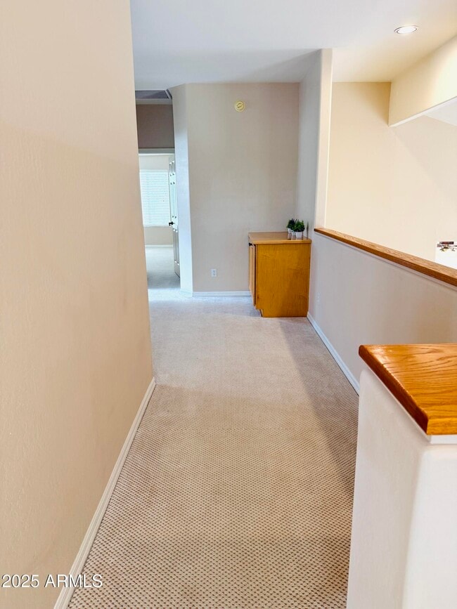 Building Photo - 4836 E Eden Dr