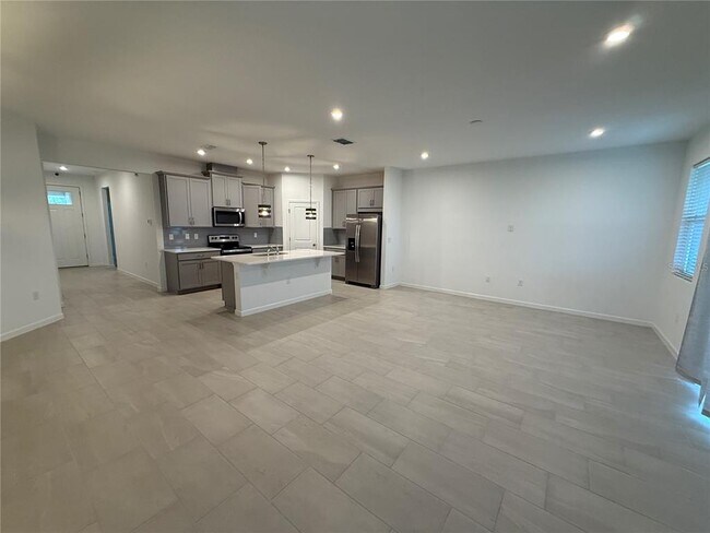 Building Photo - 1165 Lakeshore Breeze Pl