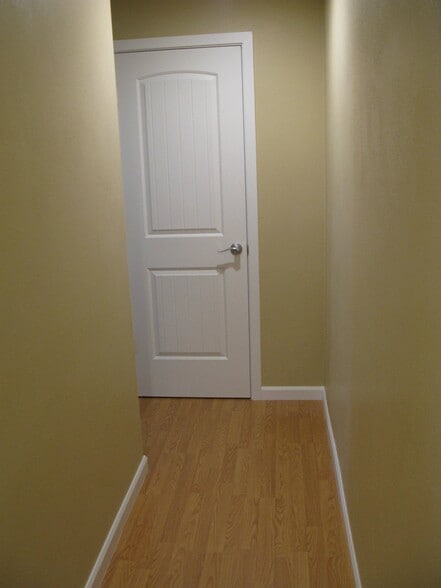 Building Photo - 2337 Minor Ave E