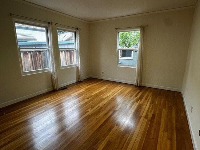 Building Photo - Must see to appreciate 2 Bedroom, 1 Bath Single Family House in Downtown San Jose!