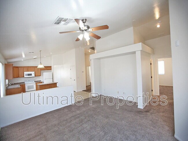 Building Photo - 5921 S 249th Dr