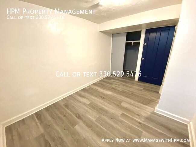 Building Photo - 1415 Yale Ave NW