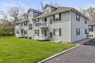 Building Photo - Rickett Road Apartments