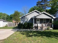 Building Photo - Old Hickory Charmer