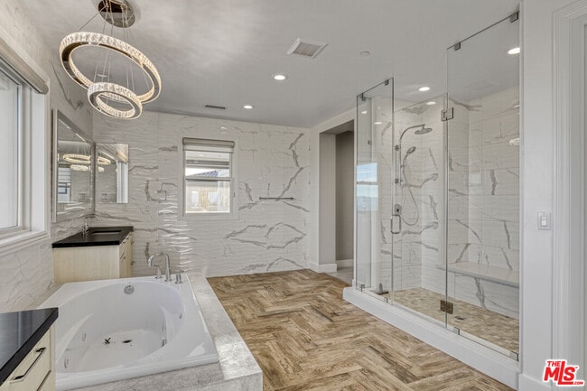 Building Photo - 20124 Piccadilly Ln