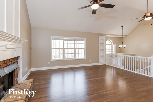 Building Photo - 206 Red Fox Ct