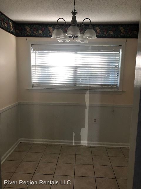 Building Photo - 3 br, 2 bath House - 3220 Little John Drive