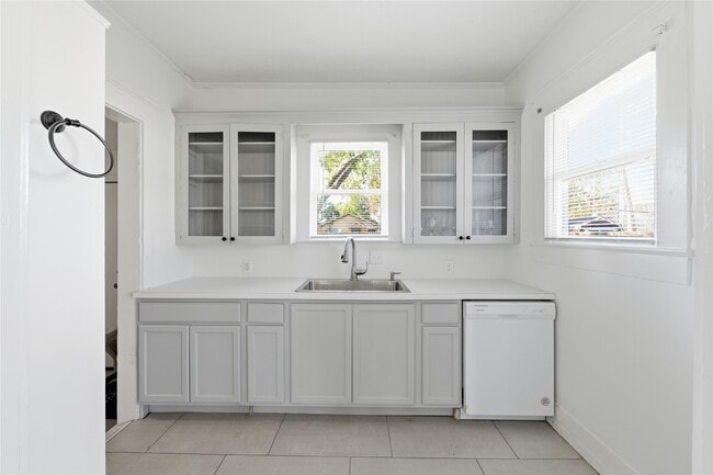 Building Photo - 3808 State Hwy 3