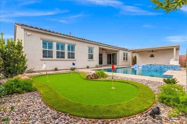 Building Photo - Fabulous Home!