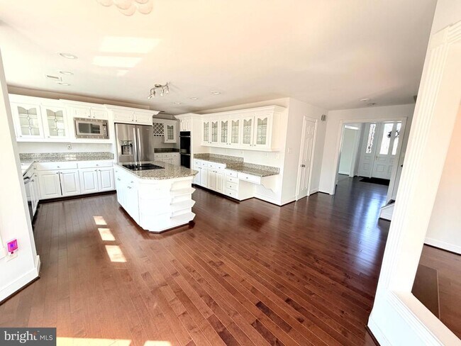 Building Photo - 43549 Coal Bed Ct