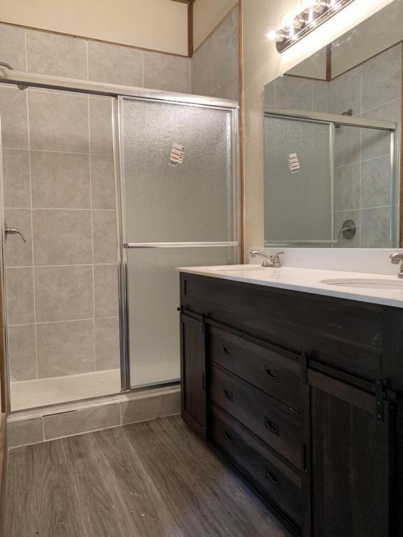 Building Photo - 605 E Main