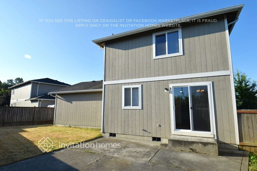 Building Photo - 1022 85th Dr NE