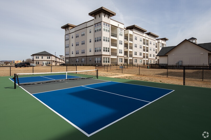 Pickle Ball Court - Prosper Madison Oaks