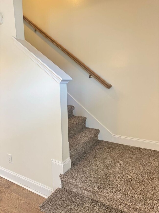 Building Photo - Move in Special! Beautiful Home Built in 2...